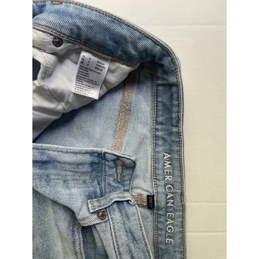 American‎ Eagle Womens Light Wash Distressed High Waisted Mom Jeans Regular